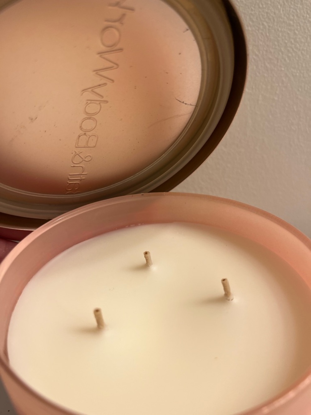 Bath & Body Works Pineapple Pancakes Scented Candle - Picture 2 of 2